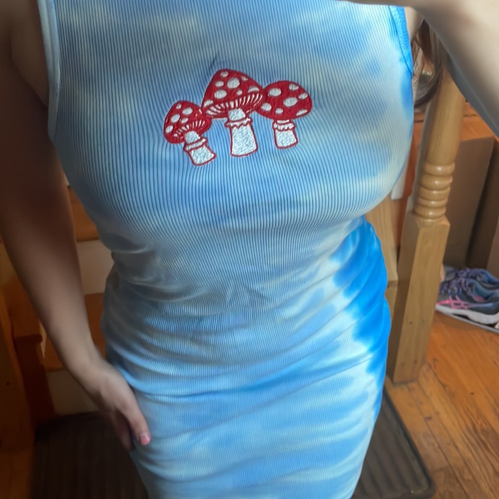 Forever 21 blue tie-dye mushroom dress - Picture 2 of 7